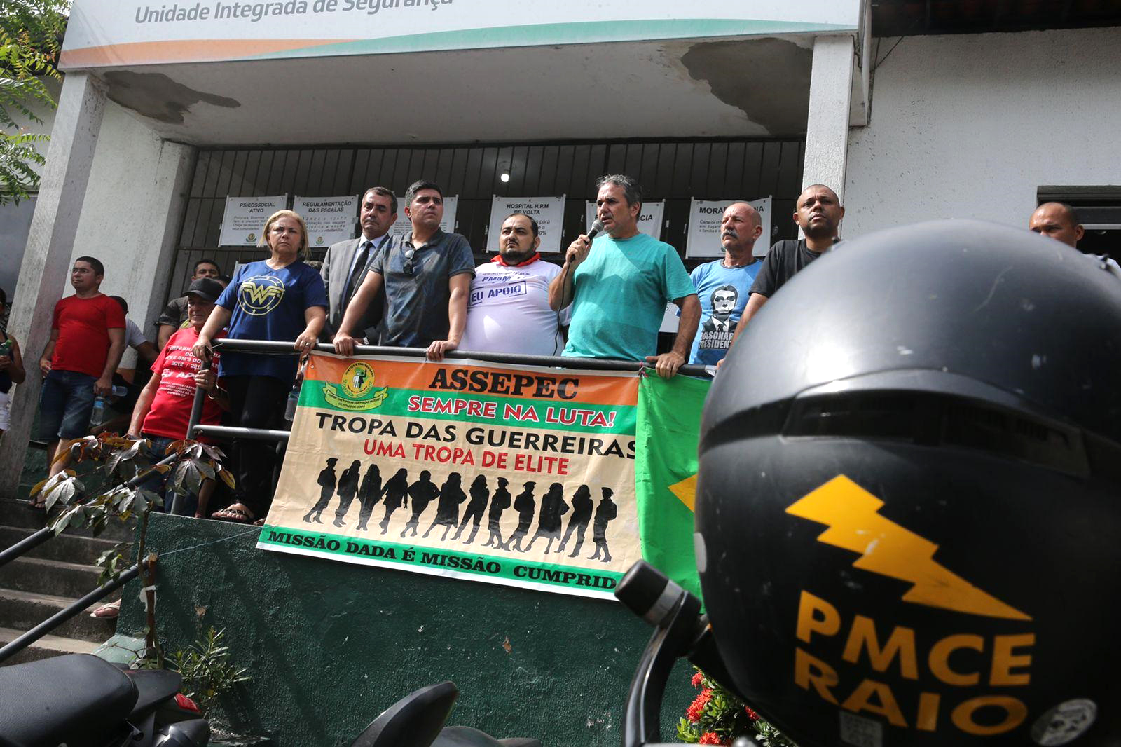 Cabo Sabino é expulso da Polícia Militar do Ceará por liderar motim