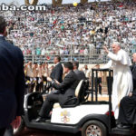 Perante líderes muçulmanos, papa pede fim da violência em nome de Deus