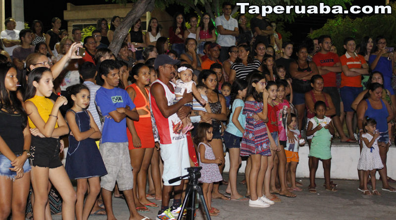 Caravana da juventude em Taperuaba