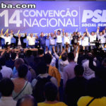 PSDB confirma Alckmin como presidente do partido e Aécio deixa convenção sob vaias