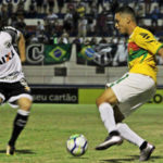Ceará vence o Brusque e pega o Londrina na próxima fase da Copa do Brasil