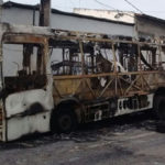 Balanço aponta 13 prédios e 10 ônibus atacados, 6 presos e três mortos