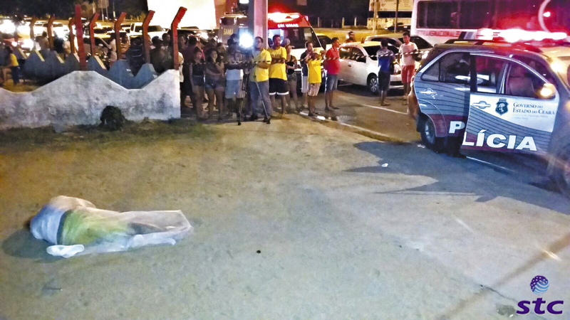 Policial Militar é Assassinado A Tiros Enquanto Estacionava Carro Em 