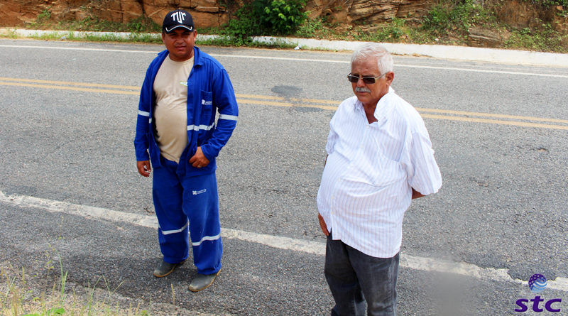 Trabalhos na curva da morte - Estrada de Taperuaba