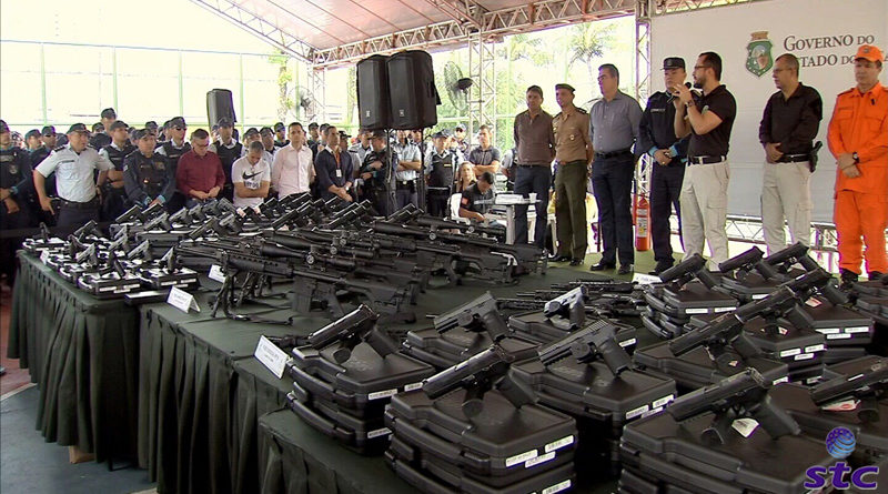 Entrega de armas no Ceará