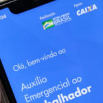 Bolsonaro confirma estender auxílio emergencial, mas com valor abaixo de R$ 600