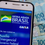 Auxílio Emergencial será de R$ 300 até o fim do ano