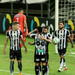 Ceará vence Brusque de virada e garante vaga nas oitavas da Copa do Brasil