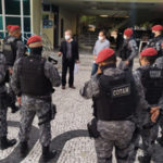Operação contra policiais do ‘consórcio do crime’ cumpre 32 mandados em Fortaleza e Caucaia