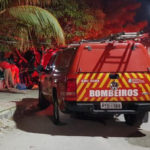 Homem morto é retirado de canal no Lagamar, em Fortaleza