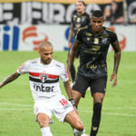 Em jogo com VAR polêmico, Ceará empata com São Paulo em partida atrasada da Série A