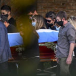Maradona é enterrado em Buenos Aires