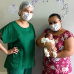 Bebê que nasceu com apenas 600 gramas recebe alta após ficar internado por 3 meses, em Sobral