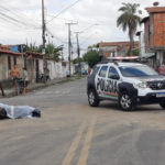 Após anunciar assalto, homem é morto a tiros por policial à paisana em padaria de Fortaleza