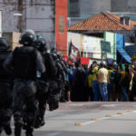 Dez pessoas são conduzidas à delegacia após manifestação a favor de Bolsonaro em Fortaleza