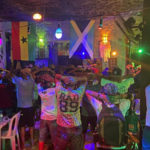 PM encerra festa clandestina com quase 100 pessoas em clube de reggae na Praia de Iracema