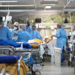 Quase 2 mil pessoas morrem por Covid-19 no Brasil em 24 horas