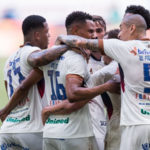 Fortaleza vence Bahia por 2 a 1 e garante vaga nas quartas da Copa do Nordeste