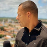 Covid-19: Jornalista Olivando Alves é internado em UPA de Sobral