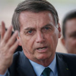‘Lamentamos as mortes, mas, apesar de tudo, o Brasil vai bem’, diz Bolsonaro sobre PIB