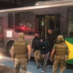 Homem que confessou matar escrivão em delegacia é transferido para Ceará após ser preso em São Paulo