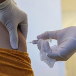 22,5% da população foi vacinada com a 1ª dose contra a Covid-19 no Brasil