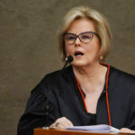 Ministra Rosa Weber autoriza inquérito para investigar se Bolsonaro cometeu crime de prevaricação