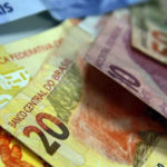 Salário mínimo deve subir para R$ 1.170 no ano que vem, avalia governo