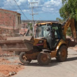 Novas ruas do Bairro José Euclides são contempladas com execução da rede de saneamento