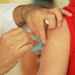 Sobral inicia vacinação de adolescentes com 16 e 17 anos de idade contra Covid-19