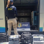 PRF apreende 30 quilos de maconha em ônibus interestadual; a droga foi apreendida em Sobral
