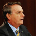 Bolsonaro diz que Barroso “não convence ninguém” na defesa das urnas eletrônicas