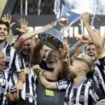 Atlético-MG vence RB Bragantino por 4 a 3 e levanta taça de campeão da Série A; veja fotos