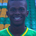 Fortaleza anuncia a contratação do zagueiro colombiano Brayan Ceballos; veja lances