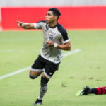 Ceará rescinde contrato com Jacaré, que vai para o Bahia