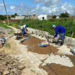 Prefeitura realiza obras de drenagem no entorno da praça do bairro Dom José