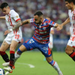 Estudiantes x Fortaleza pela Libertadores: onde assistir, horário e escalações do jogo