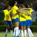 Jogos de hoje na TV: veja onde assistir e o horário das partidas de terça (12)