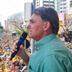 Bolsonaro diz ter maioria do País e que vencerá no primeiro turno