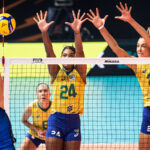 Brasil atropela Itália no Mundial Feminino de vôlei e pega a Sérvia na final por título inédito