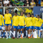 Jogos de hoje na TV: veja onde assistir e horário das partidas de sexta-feira (11)