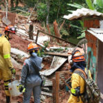 Buscas por vítimas do temporal no Litoral Norte de São Paulo chegam ao 5º dia