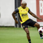 Marinho rescinde com Flamengo e deve reforçar o Fortaleza; veja valores e tempo de contrato