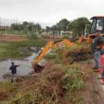 Superintendente da AMA visita o Parque Lagoa da Fazenda durante operação de limpeza