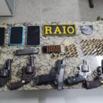 Oito integrantes de facção que planejavam chacina na Barra do Ceará são presos com 6 armas de fogo