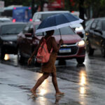 Em aviso ‘laranja’, todas as cidades do Ceará podem ter chuvas intensas até terça-feira (27)