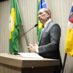Prefeito Ivo Gomes apresenta mensagem do executivo na Câmara Municipal de Sobral
