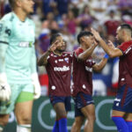 Fortaleza goleia o Altos-PI e enfrenta o Sport na semifinal da Copa do Nordeste